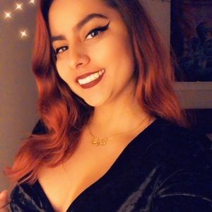 Meet your Posher, Zehra